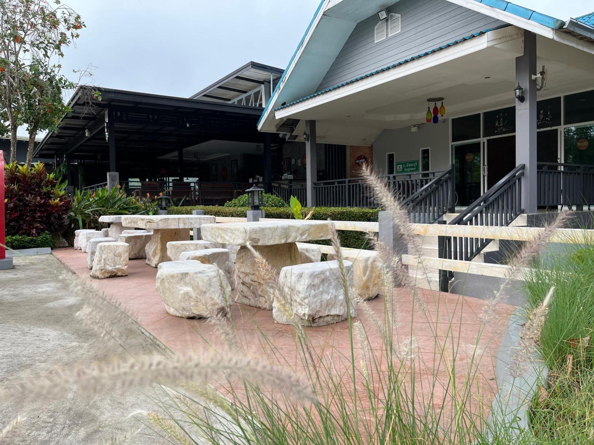 Sangkla Resort Ban Bang Pla O Exterior foto